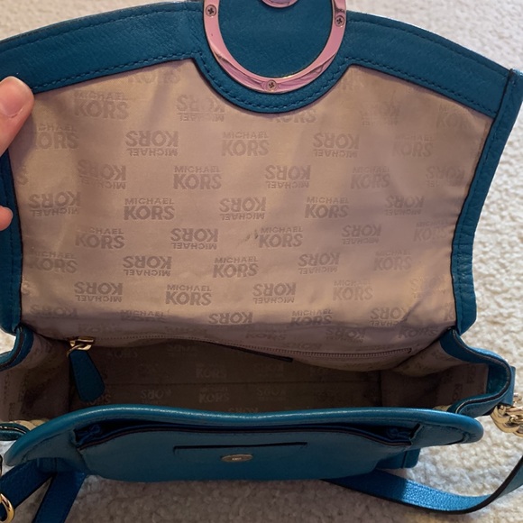 Michael Kors blue crossbody purse lightly used. Don’t really use it anymore. - Picture 3 of 3